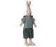 Maileg Hase Rabbit Size 2 Grau Blaues Shirt mit Kragen und Grün Graue Hose aus Leinen und Baumwolle Nr 16-3203-00