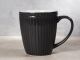 Greengate Becher ALICE Dunkelgrau Kaffeebecher mit Henkel Everyday Keramik Geschirr Dark Grey 400 ml Rillenmuster Hygge für jeden Tag