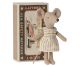 Maileg Große Schwester Maus mit Creme bunt gestreiftem Kleid in Streichholzschachtel Nr 17-2202-01