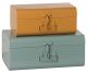 Maileg Kisten Blau Okker Koffer aus Metall in 2 Grössen Maileg Suitcase Set Nr 19-1530-00
