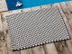 Pad Fussmatte Outdoor Teppich POOL Stone Grau Weiss 52x72 cm zweifarbig am Schwimmbecken oder auf der Terrasse als Fussmatte UV und Wetterbeständig Web-Look für draussen und drinnen
