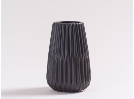 Vase Line schwarz aus Keramik Blumenvase 15 cm hoch mit Rillen und 3D Struktur Dekoration modern