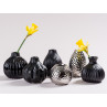Vase Ruth Rosie Anne De Silva Lina schwarz und silber Blumenvase aus Keramik diverse Größen moderne Dekoration Gruppe eine Blume
